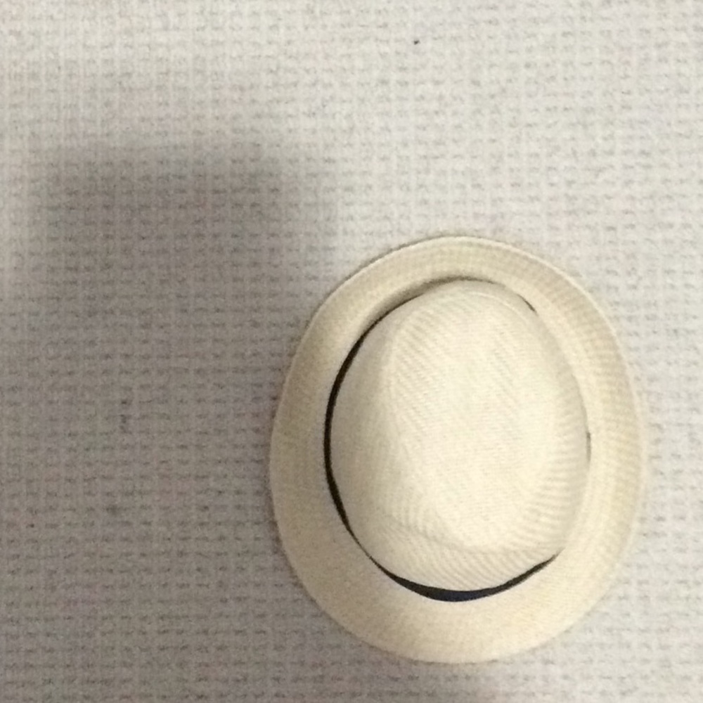 Straw hat tan and black size 8-12
